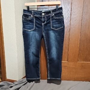 Women's Dark Capri's
